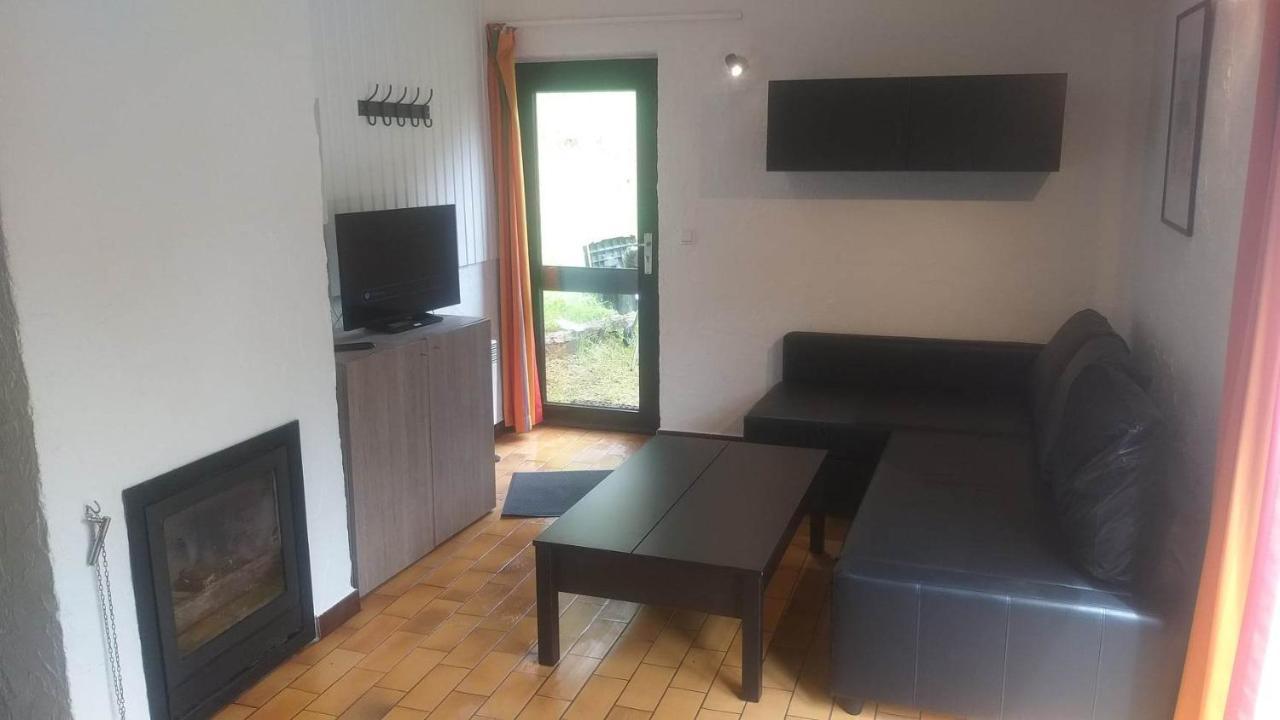 Bungalows du Lac de Rabais Virton Extérieur photo