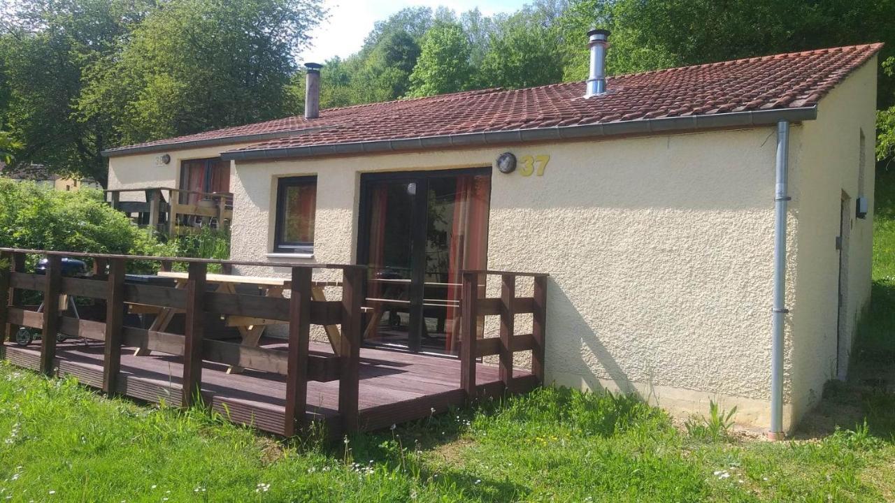 Bungalows du Lac de Rabais Virton Extérieur photo